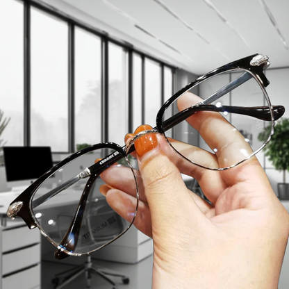 LAST DAY SALE 60% OFF：Ultra Light Anti Blue Presbyopic Glasses